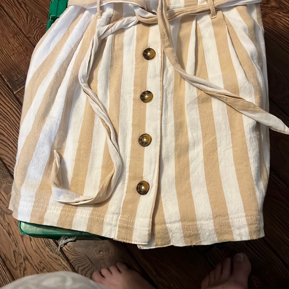 Hollister xs skirt